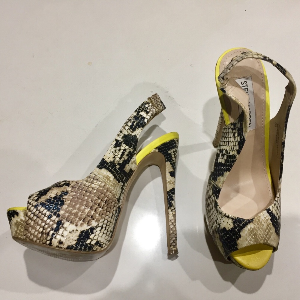 Steve Madden Snakeskin Pumps